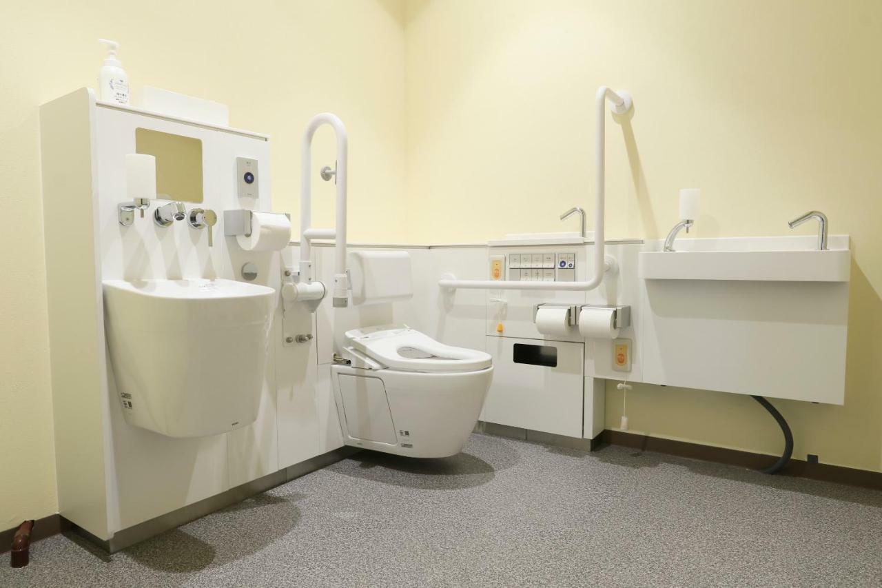 Business Capsule Hotel Lightning Hotel Asakusa Tokyo Exterior photo